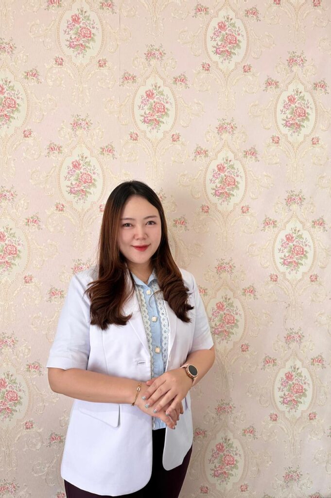 dr.Tria Destina